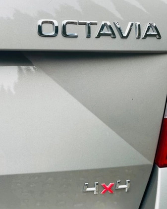 Skoda Octavia cena 37999 przebieg: 238000, rok produkcji 2015 z Świecie małe 529